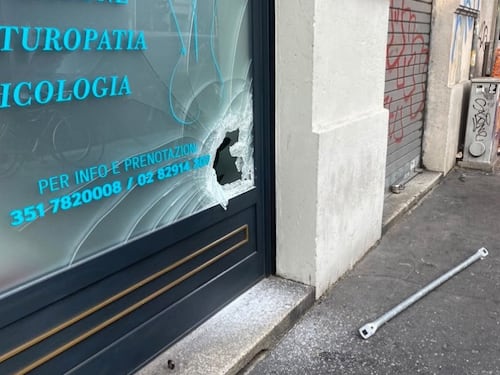 Vetrine spaccate allo Scalo Romana: nel centro estetico vandalizzato