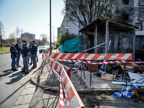 Corpo decapitato e bruciato: fermati due uomini
