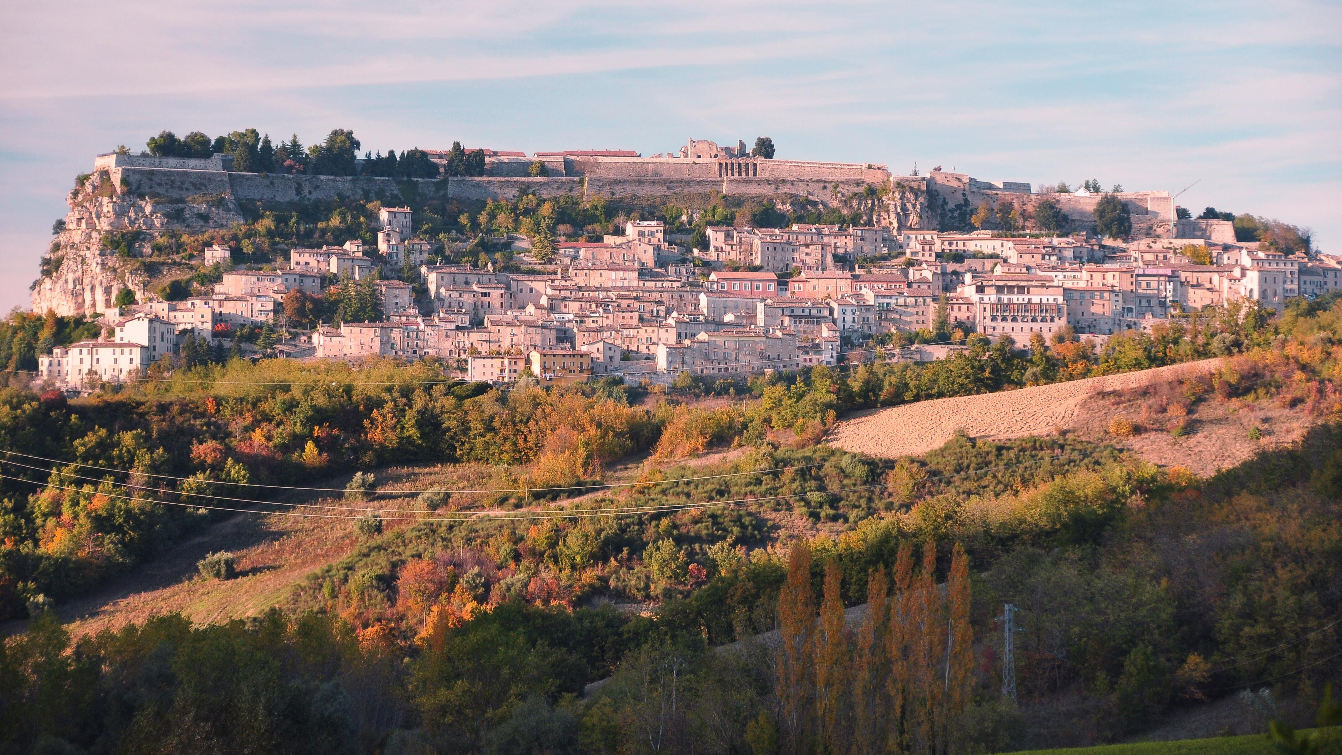 Civitella del Tronto, dalle Gole del Salinello alla Ruetta