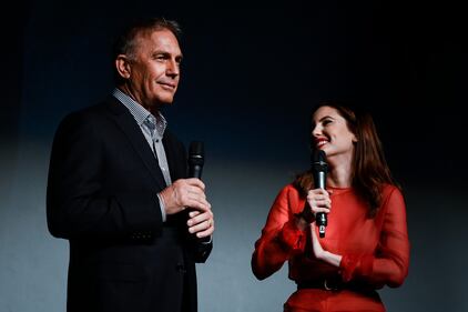 Kevin Costner a Madrid per la premiere di Highwaymen 2
