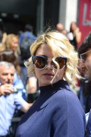 Abito sexy per Emma Marrone alla sfilata di Ferragamo 1