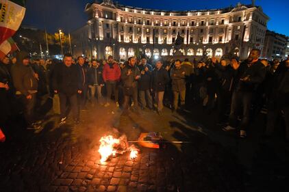 Ncc in protesta a Roma: tensione in piazza 3