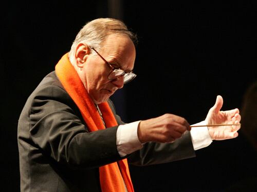 Ennio Morricone e il necrologio di suo pugno: "A mia moglie Maria il più doloroso addio"