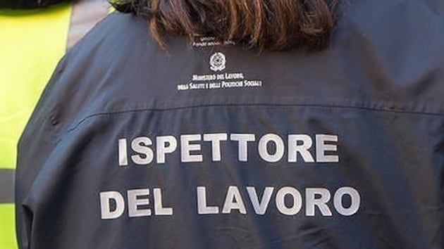 Percepivano il reddito di cittadinanza ma lavoravano in nero a Salina