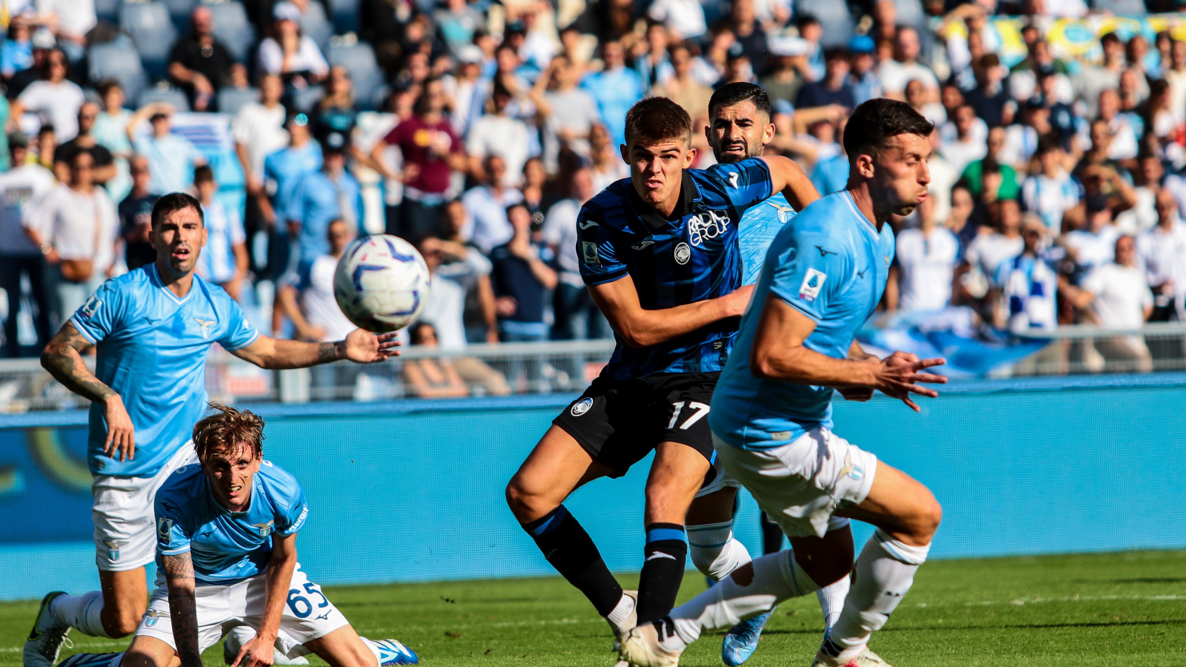 Vecino, l'assegno circolare della Lazio