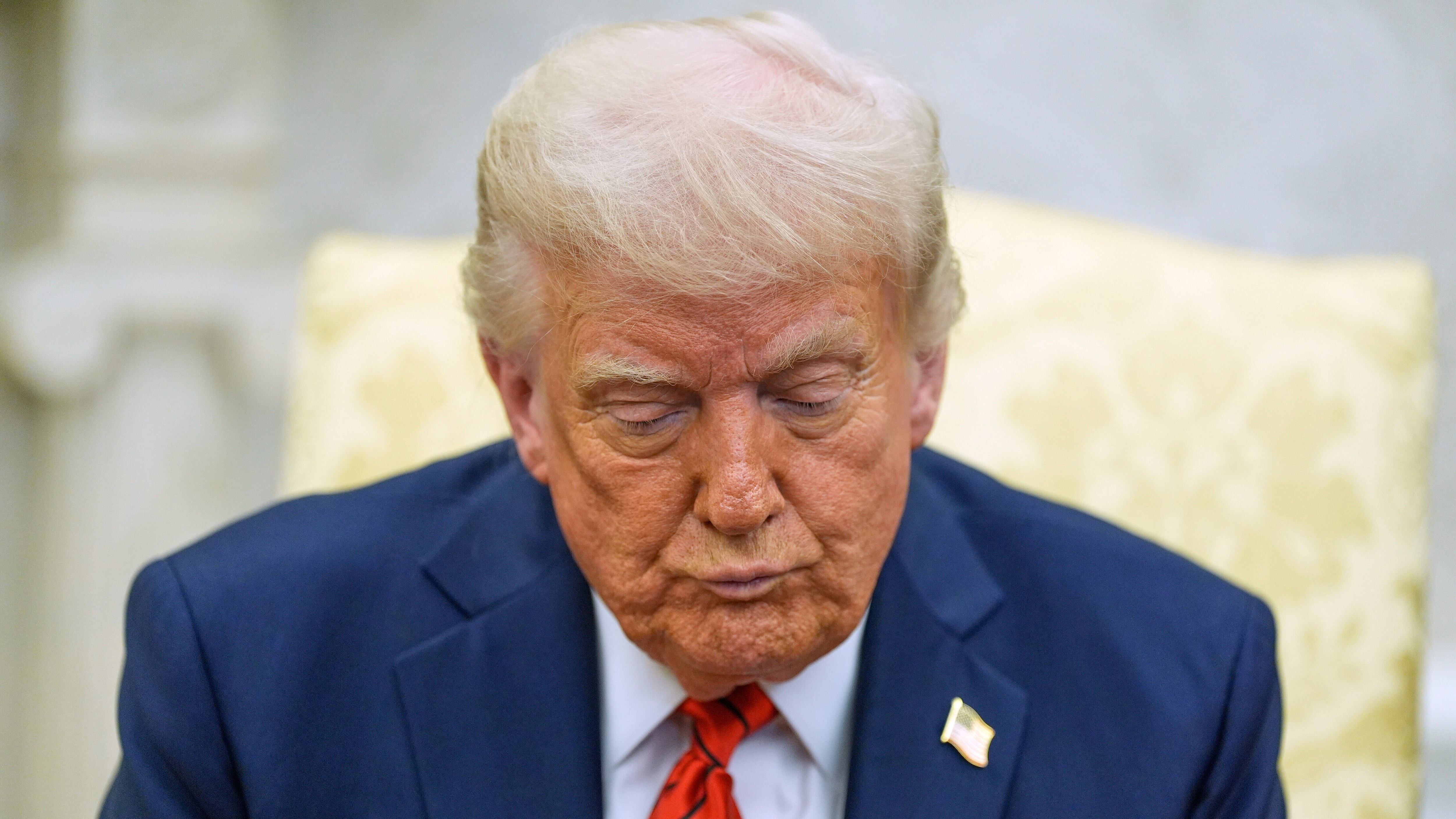 Trump pronto a trivellare l'oceano per estrarre terre rare