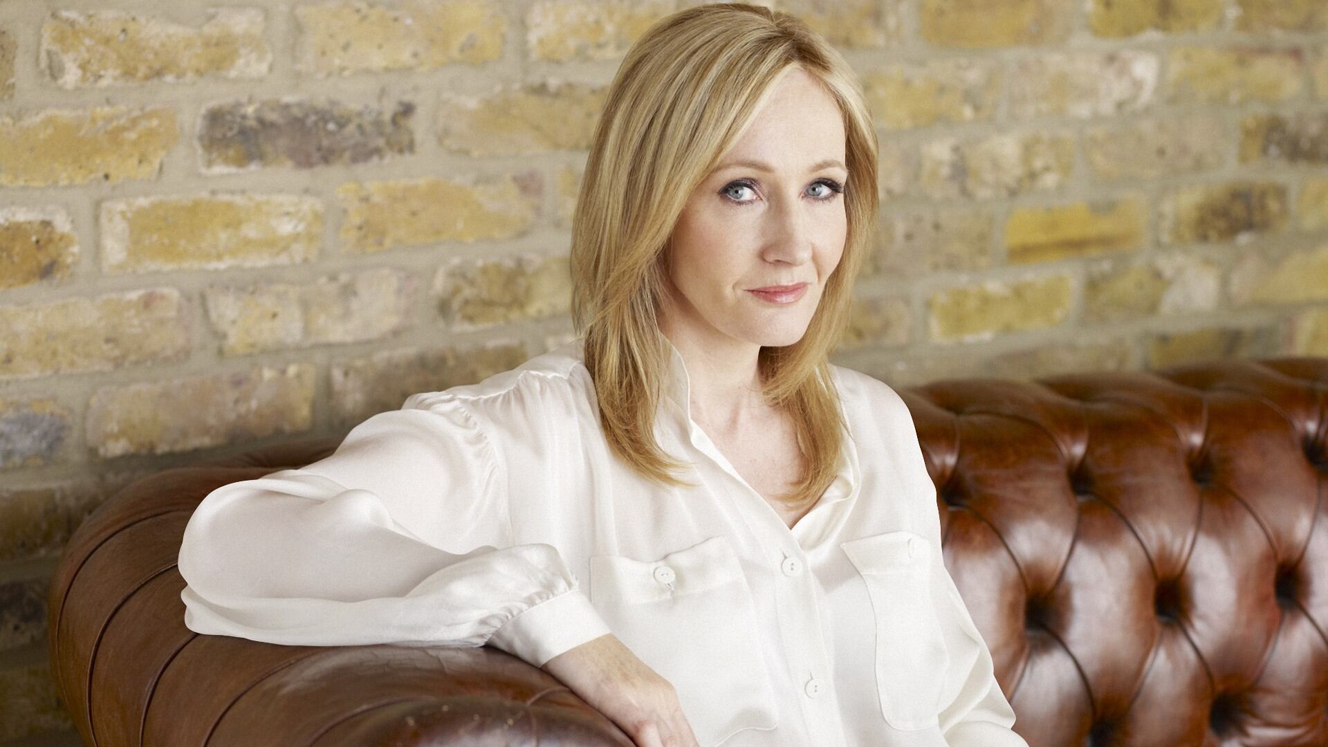 Il colpo di scena della Rowling: "Albus Silente è gay"
