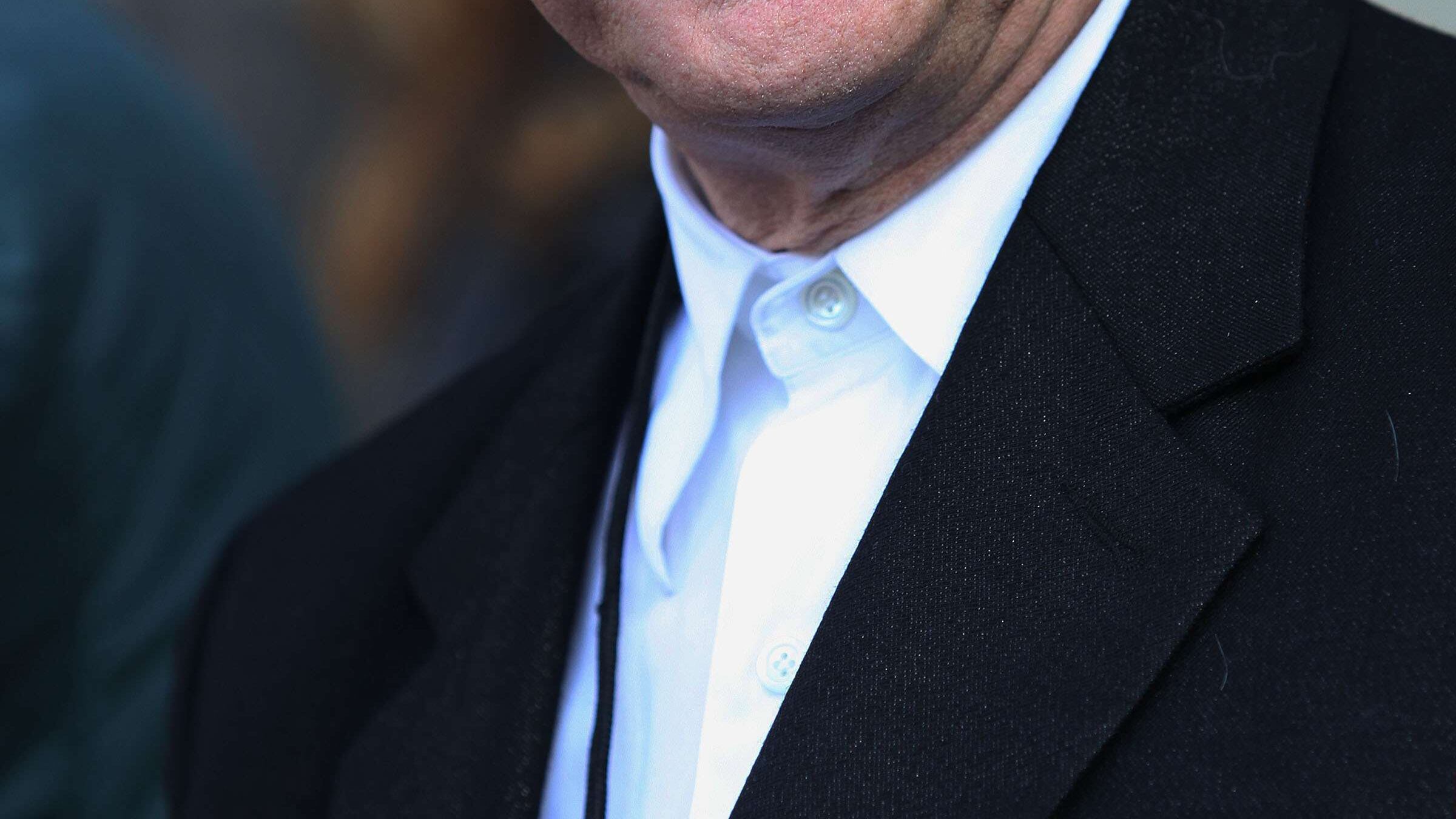"Sfollato per gli incendi a Los Angeles...". Quel sospetto dietro la morte di David Lynch