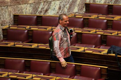 L'improbabile camicia ​di Yanis Varoufakis 4