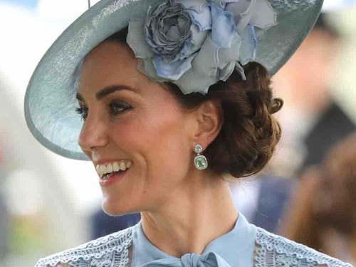 Kate incanta vestita di blu al Royal Ascot e dissipa i rumors sulla sua crisi matrimoniale