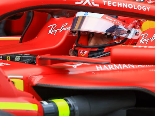 Max, "vacanza" forzata. Ne approfitta la McLaren