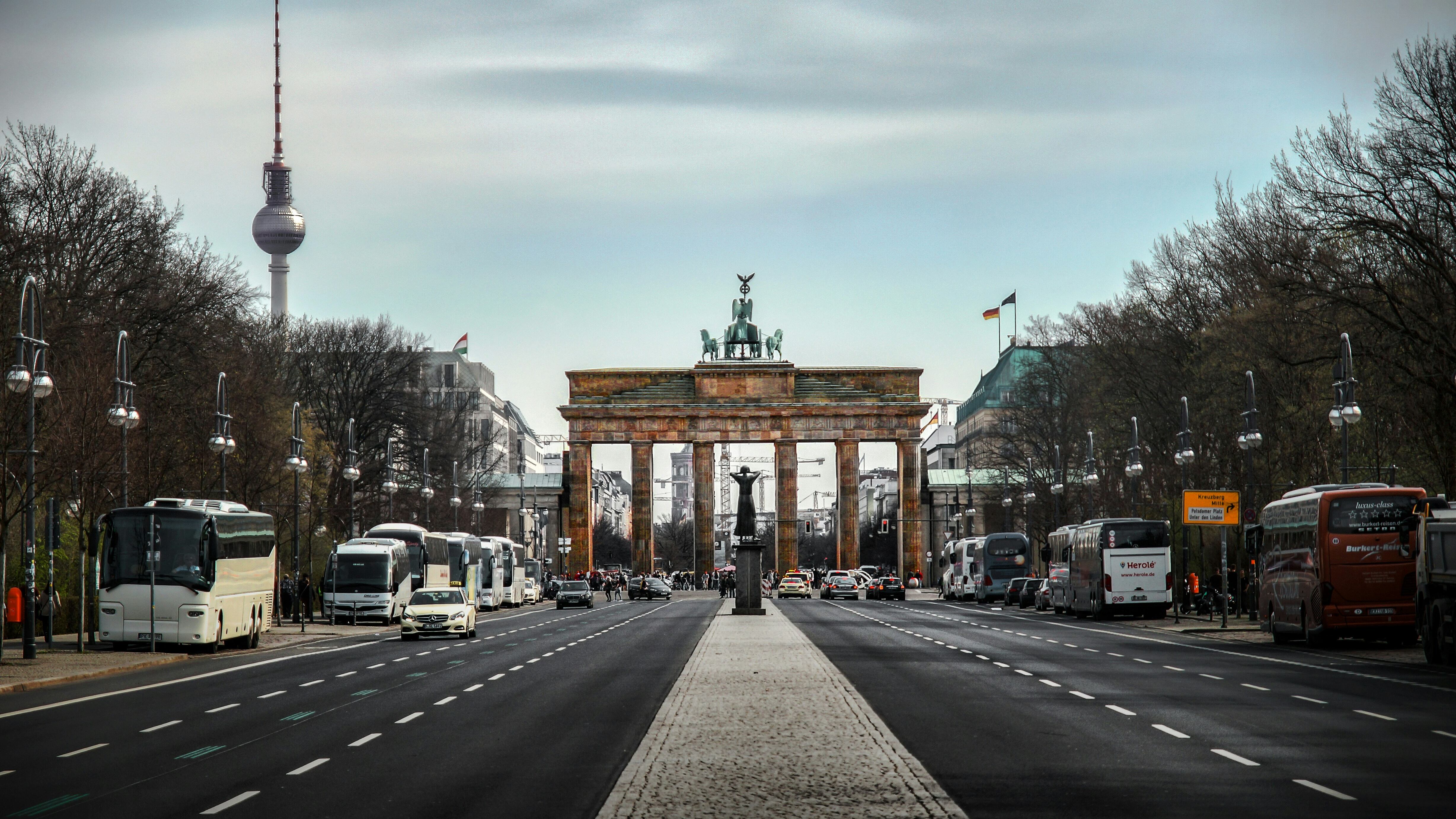 La Germania è in una palude: il 75% delle aziende automotive ha tagliato gli investimenti