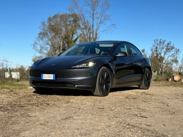 Tesla Model 3 Highland 2024: guarda la gallery  1