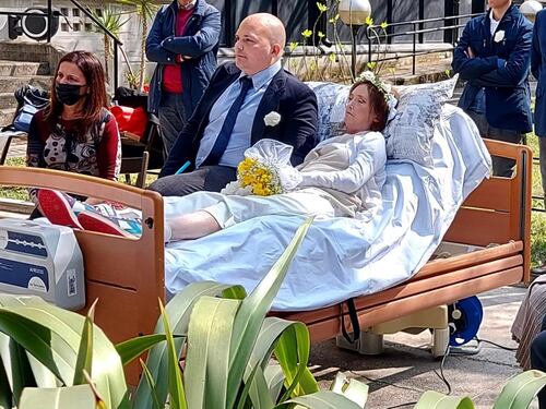 Sposa il suo Andrea e muore. Il dramma di Laura