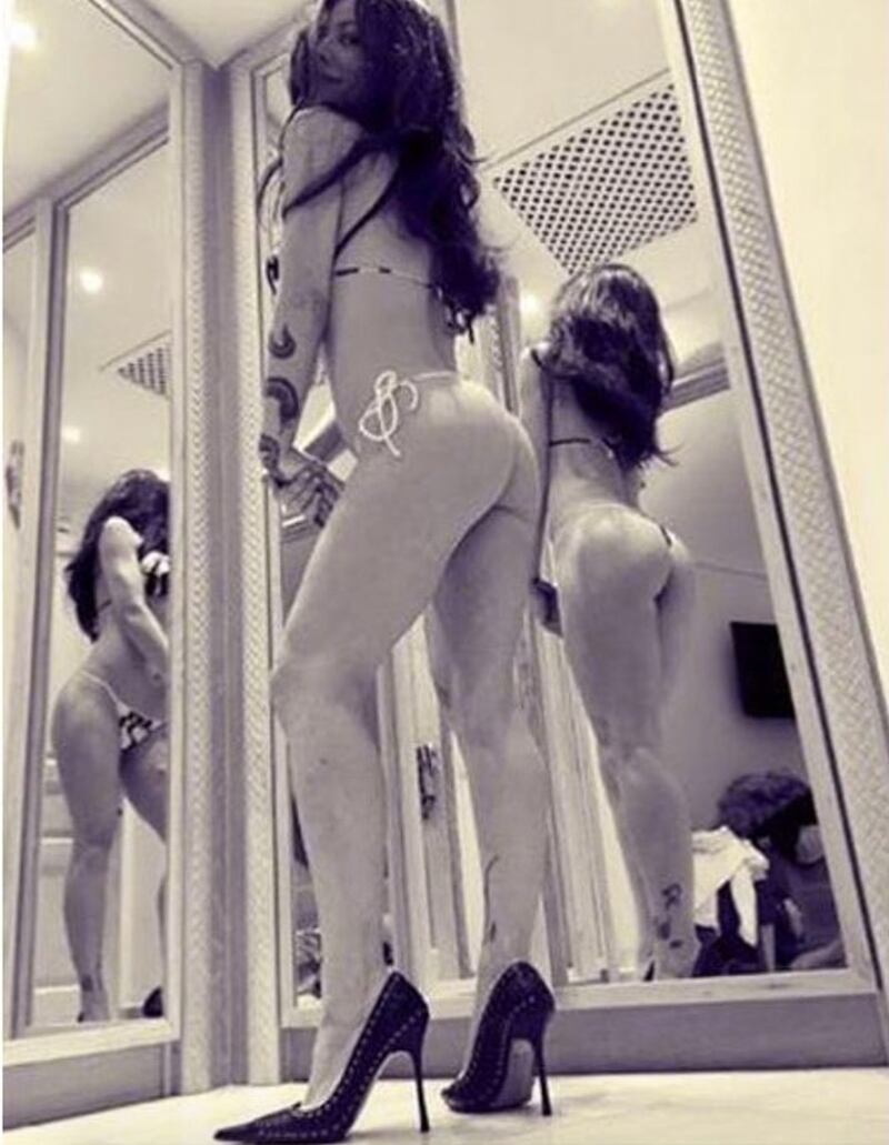 Naike Rivelli, scatti hot su Instagram 7