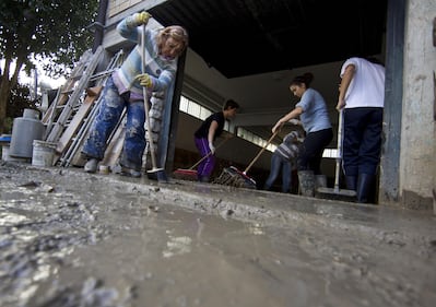 Oriveto, si ripuliscono le strade 1