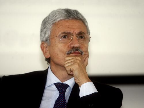 D'Alema sfida Renzi: "Mi vuoi cacciare? Provaci"