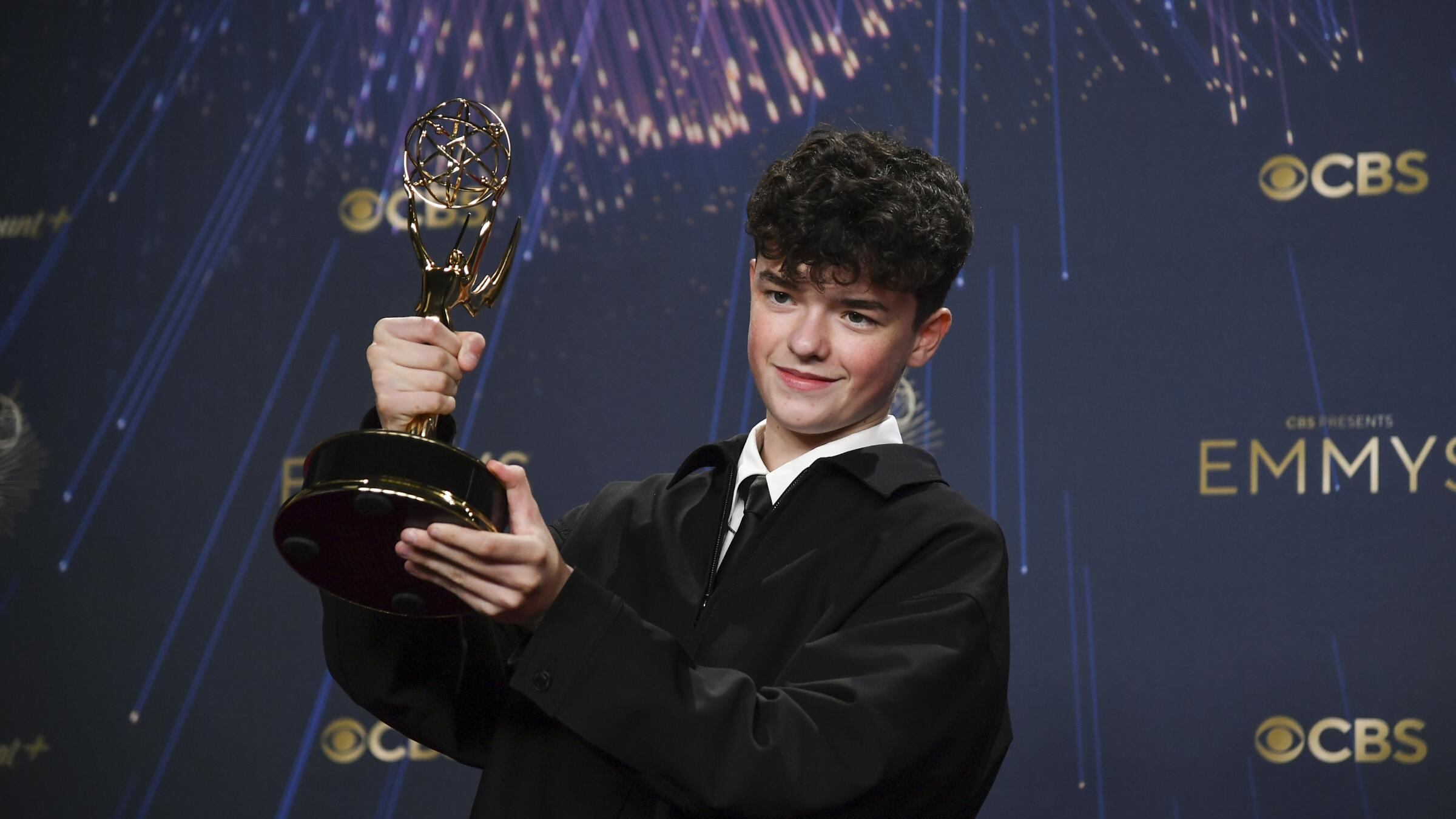 Trionfo agli Emmy a 15 anni: chi è Owen Cooper, protagonista di "Adolescence"