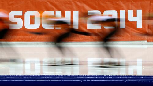 Pattinatori in allenamento alla Adler Arena di Sochi 6