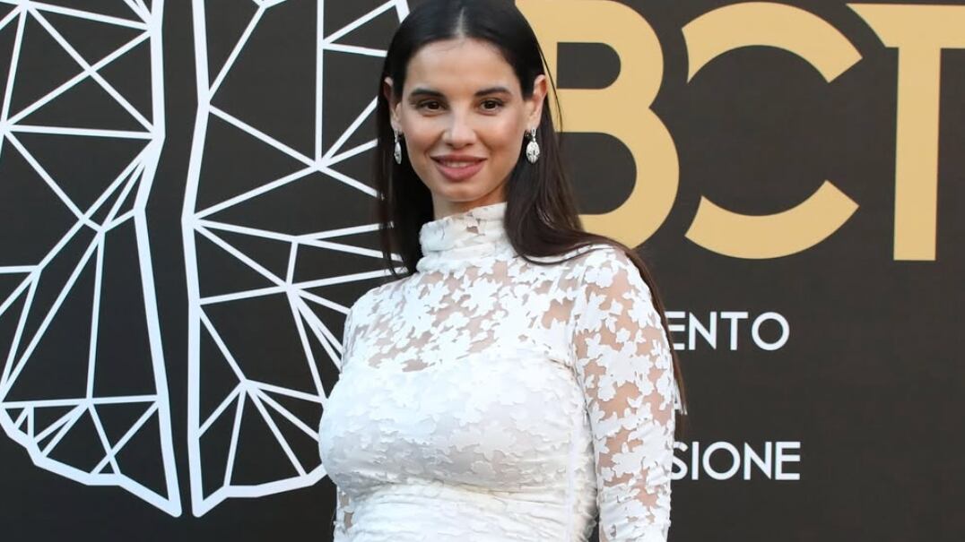 Francesca Chillemi festeggia 40 anni con il pancione. Il nuovo compagno Eugenio Grimaldi: "Ho sconfitto una brutta malattia, pronto a diventare papà"