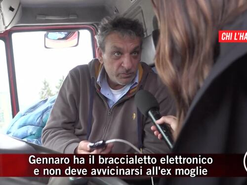 "Io col braccialetto elettronico. Ma non funziona per colpa di mia moglie"