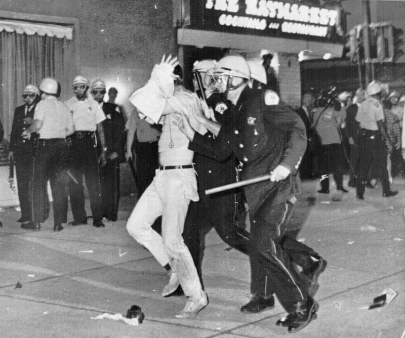 Gli arresti dopo la battaglia di Battaglia di Michigan Avenue a Chicago nel 1968