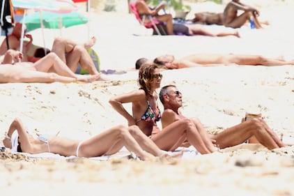 Il topless di Cristina Parodi a Formentera 1
