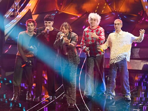 Sanremo 2024: ecco il look della prima serata del Festival dei Bnkr44