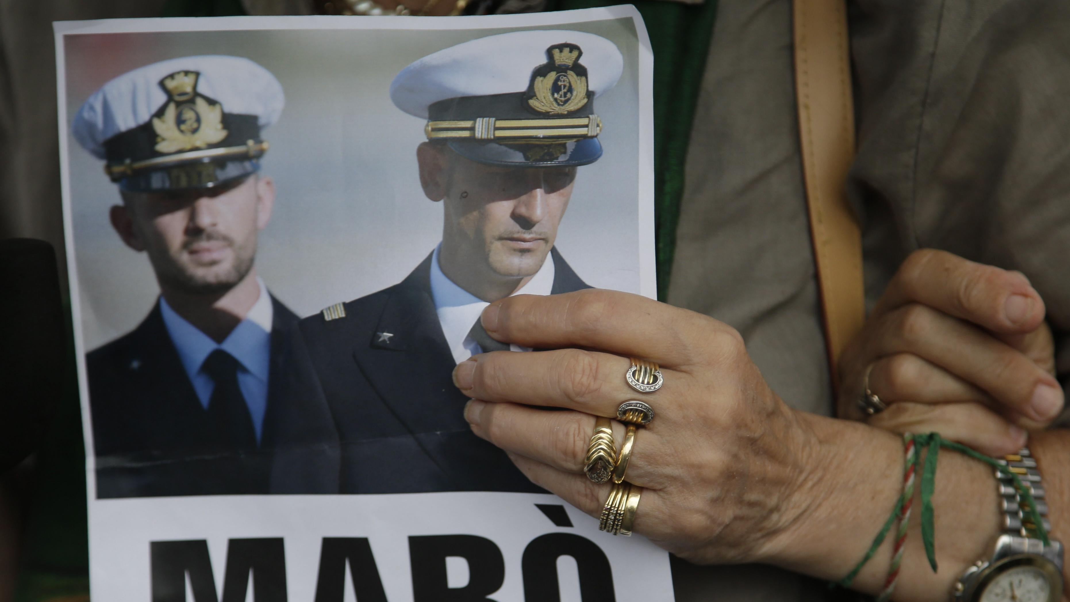 Marò, spiragli per il rientro di Latorre