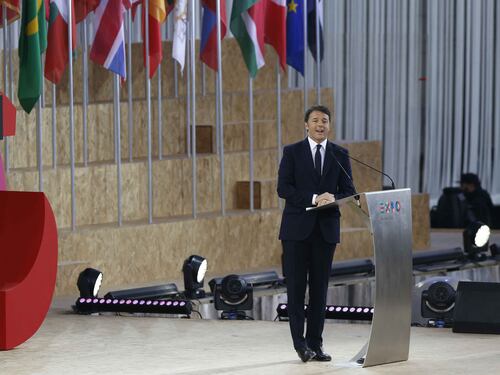Renzi, il giorno dopo: "Quattro teppistelli non rovineranno Expo"
