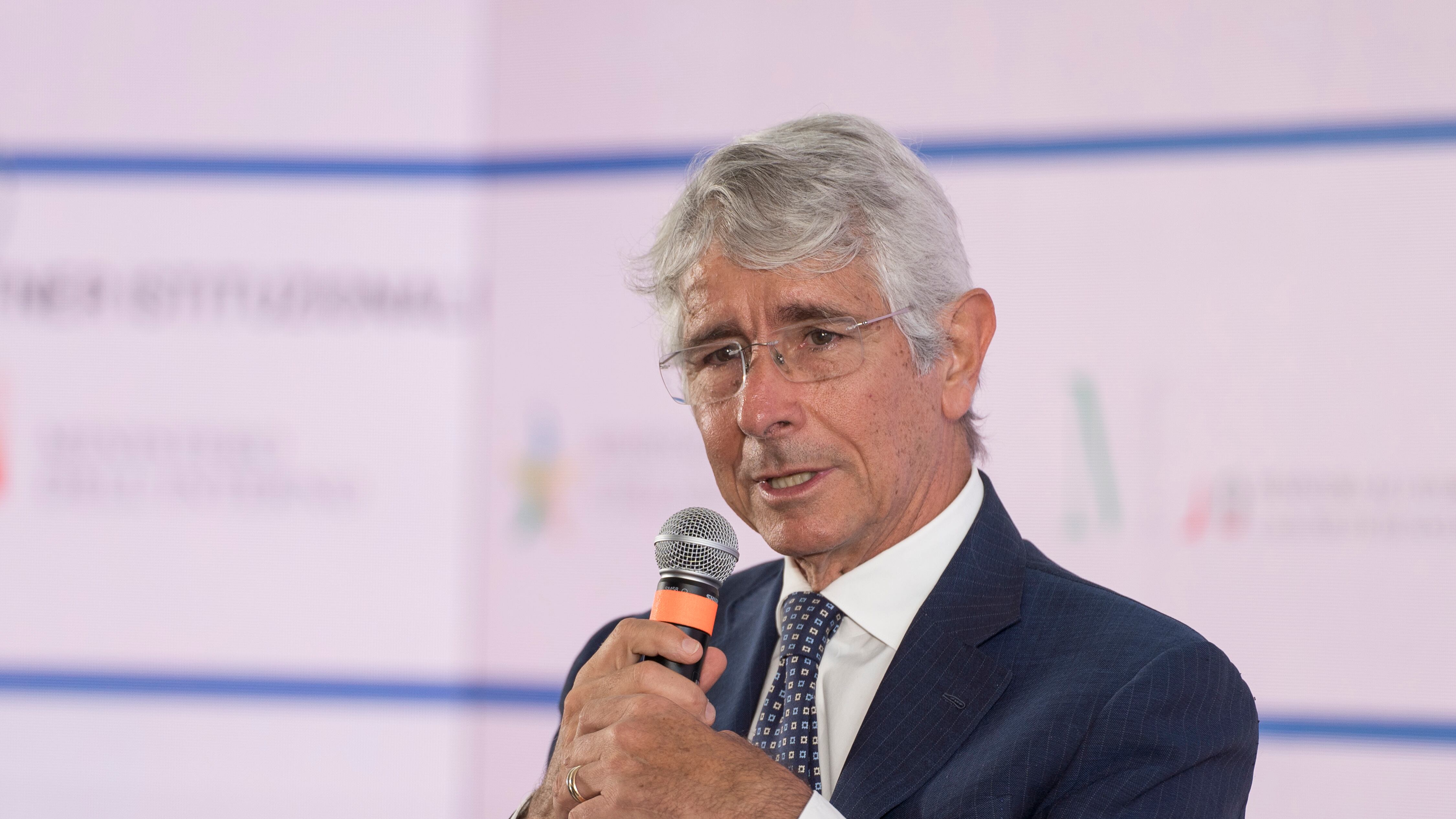 Abodi al calcio: "Il governo non è ostaggio di nessuno"