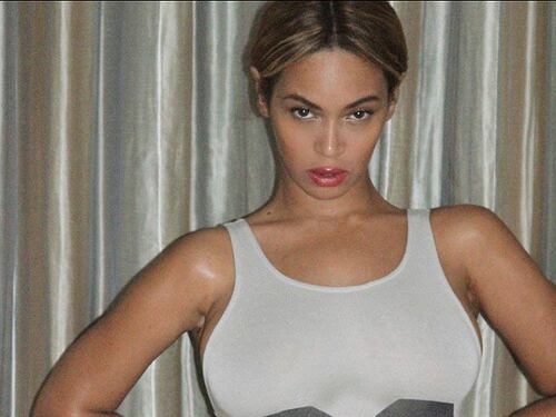 Beyoncé e Photoshop. È polemica