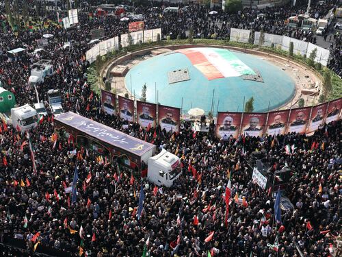 "Decine di donne infiltrate in Iran". Le rivelazioni di Tel Aviv sulle operazioni del Mossad