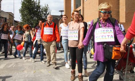 Vaccini, la manifestazione delle mamme no-vax 13
