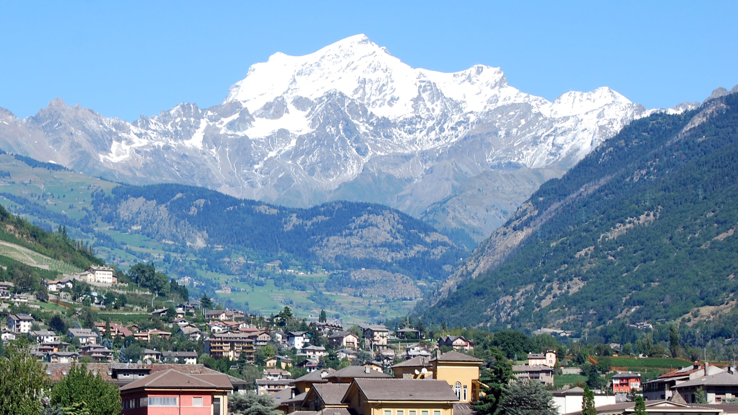 Debiti e flop, finito il sogno della Valle d'Aosta