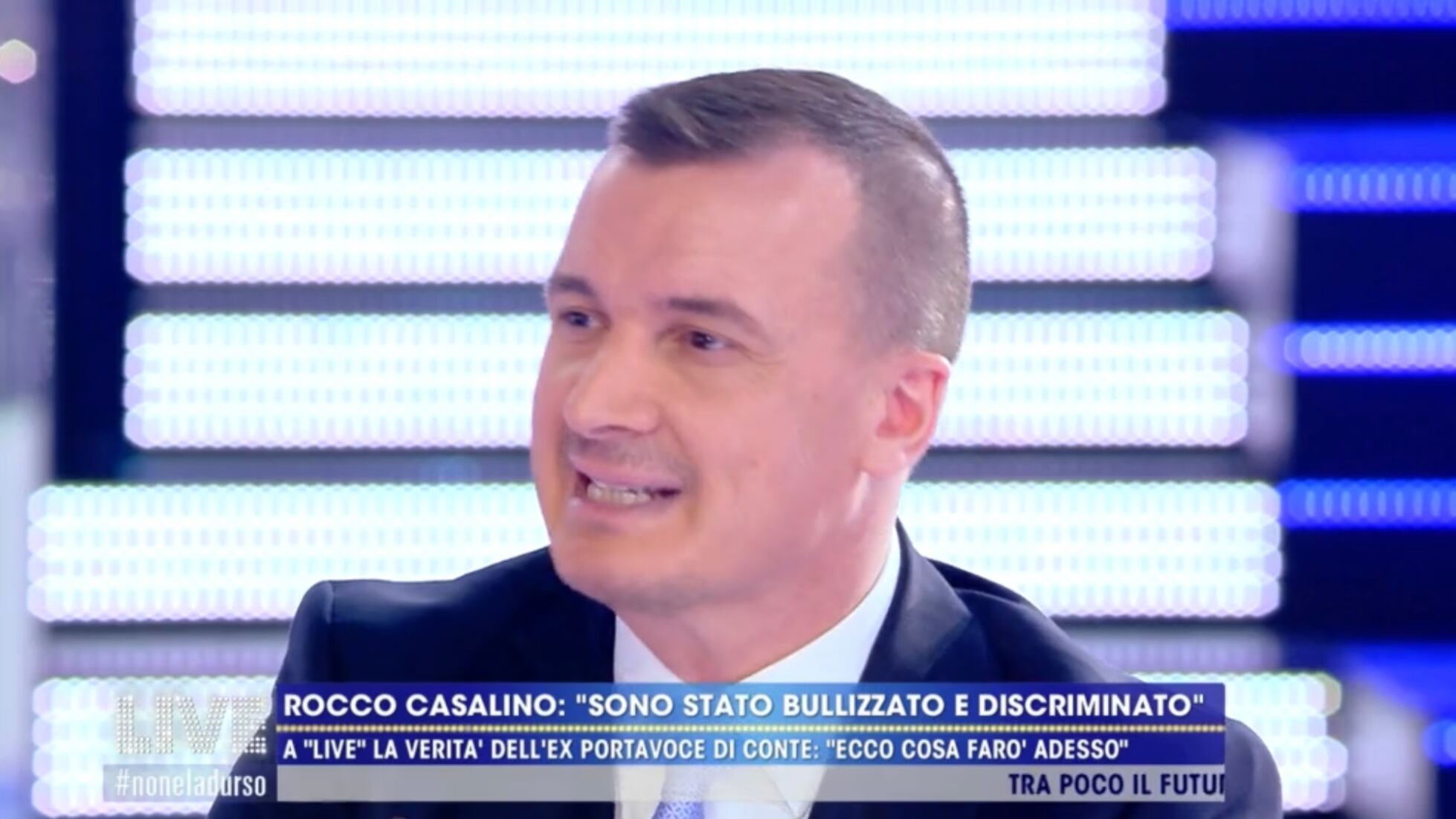 "Cosa penso di Renzi e Salvini". Adesso Casalino vuota il sacco