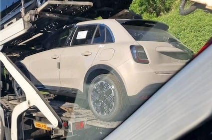 Fiat 600 sulla bisarca, guarda le foto 3