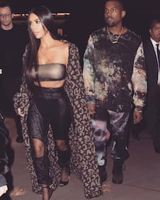 Kim Kardashian in biancheria intima alla Paris Fashion Week 37