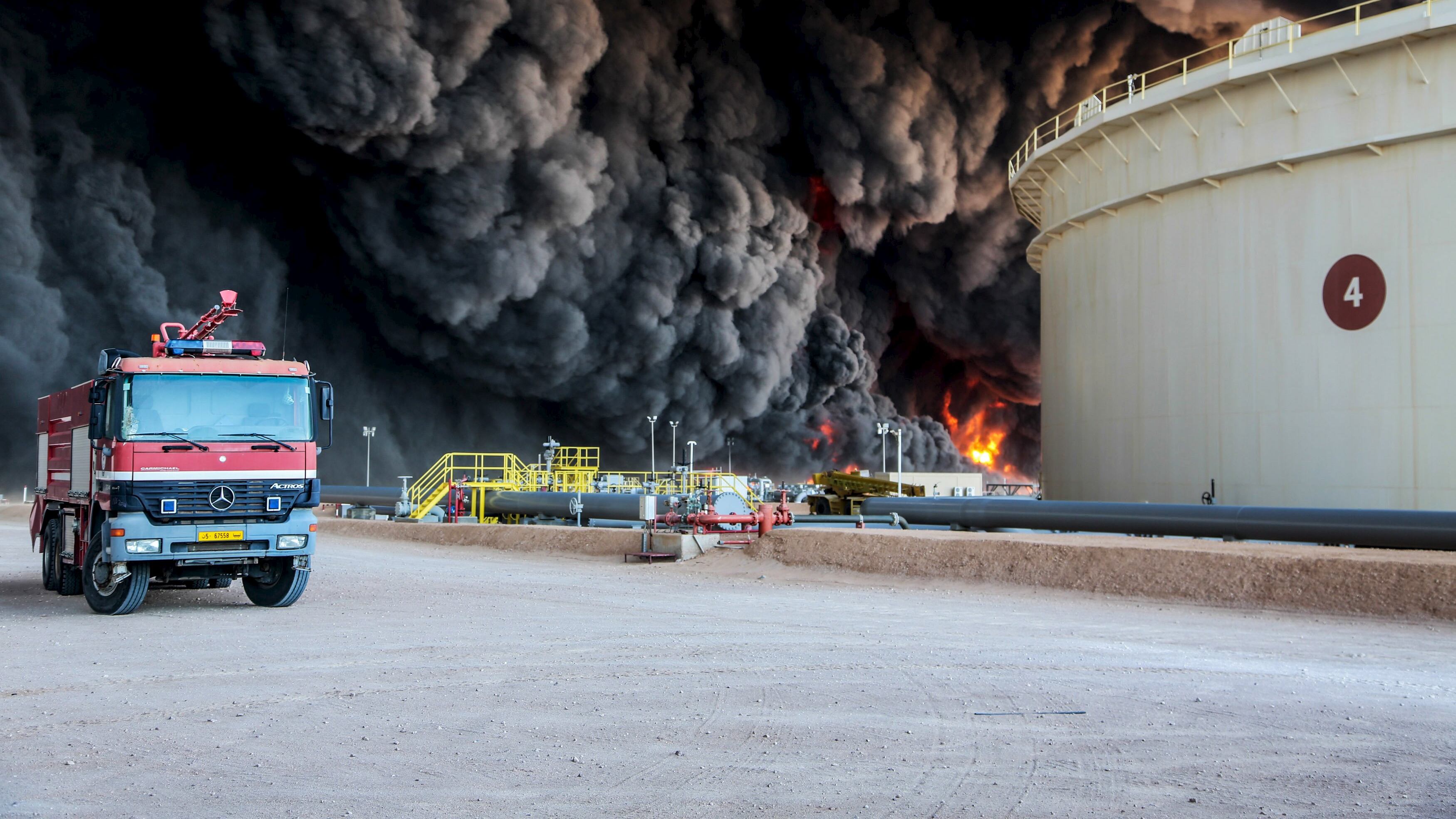 Il petrolio della Libia è sotto attacco Reparti speciali contro le milizie Isis