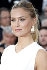 Bar Refaeli, sexy sposa per il migliore amico 13