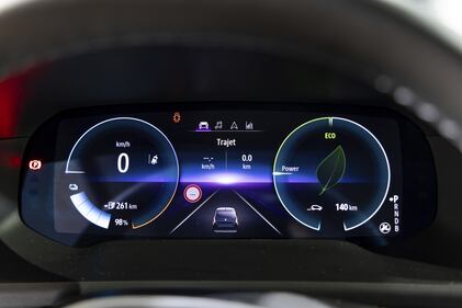 Nuovo Renault Kangoo E-Tech: guarda le foto 12