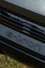 Audi Q8 e-tron sbarca in Italia: guarda le foto 3