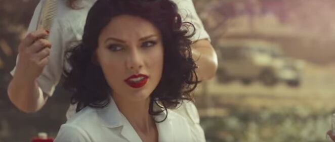 Taylor Swift sexy e selvaggia in Africa, ma è polemica 13