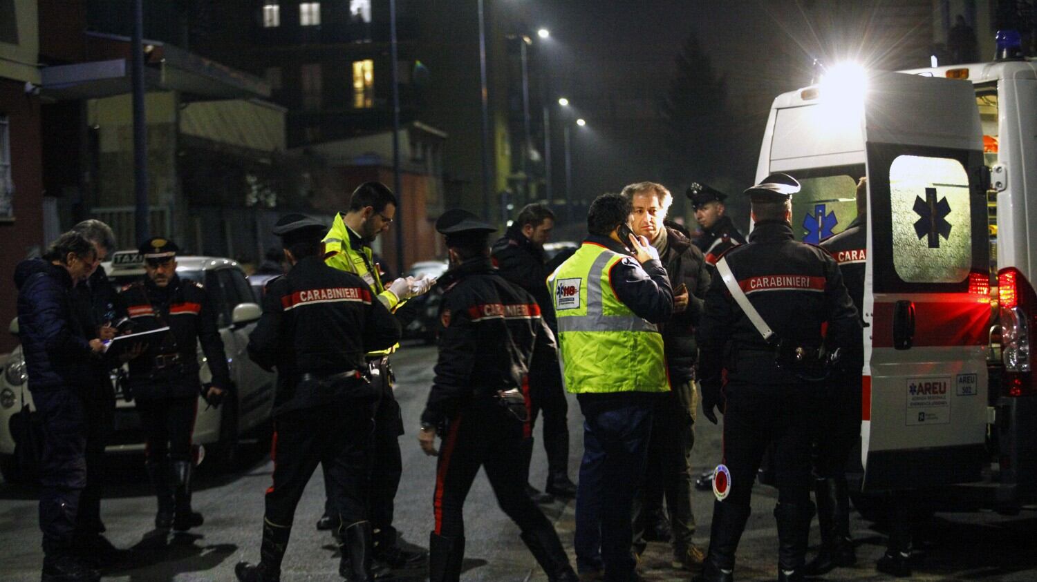 La rabbia, i fiori e le lacrime nell'ultimo quartiere operaio