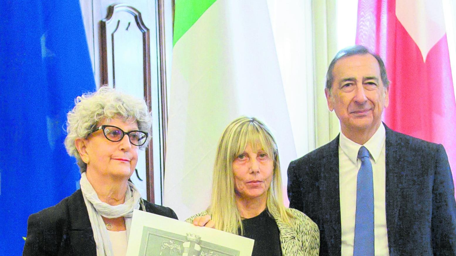 Sì a via Micene intitolata a Pinelli