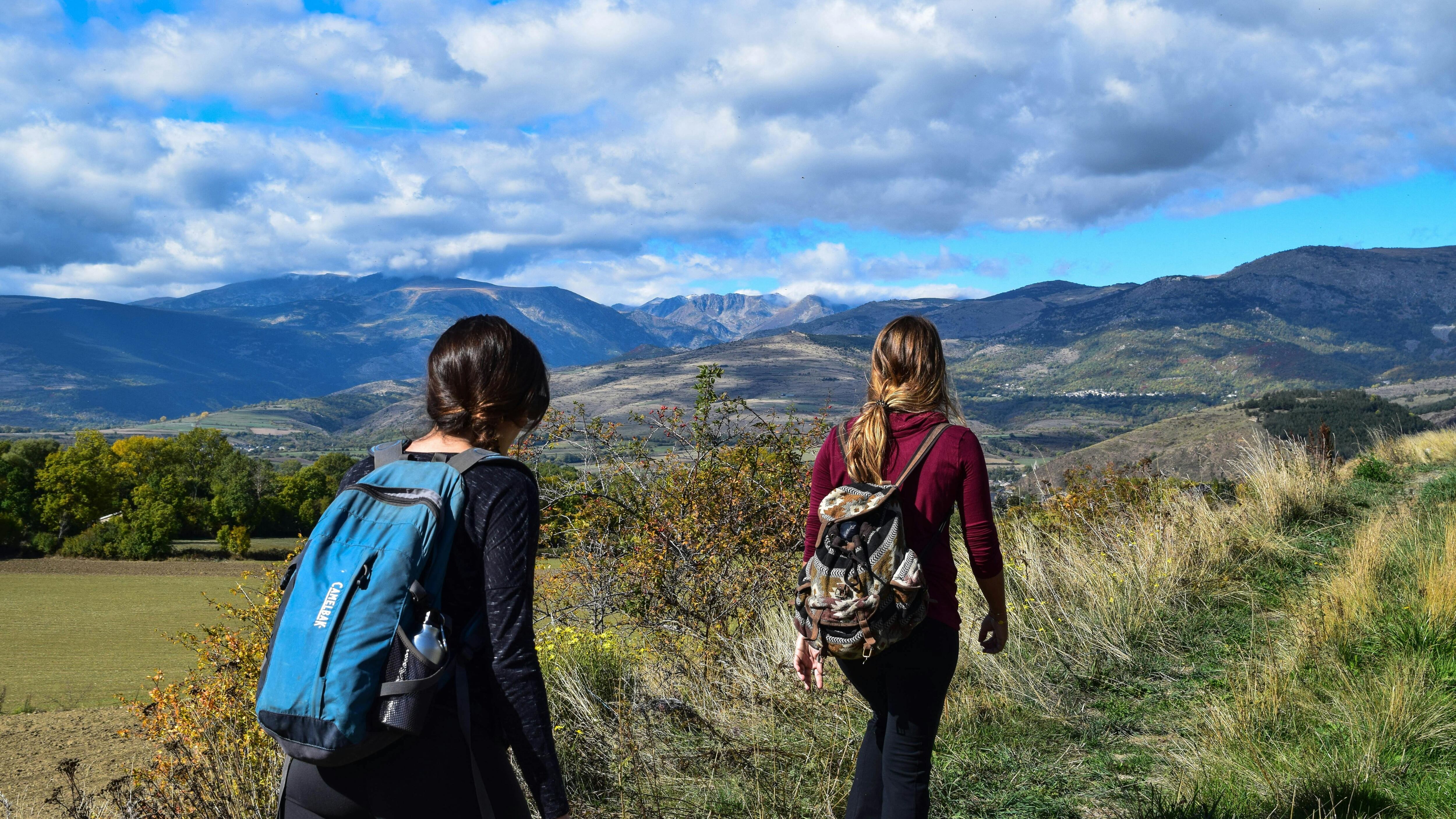 Giornata mondiale della montagna: i 5 benefici della camminata in mezzo alla natura