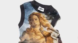 Venere di Botticelli su vestiti di Gaultier. Ira degli Uffizi