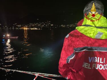 Como, auto finisce nel lago, due morti: l'intervento dei vigili del fuoco 6