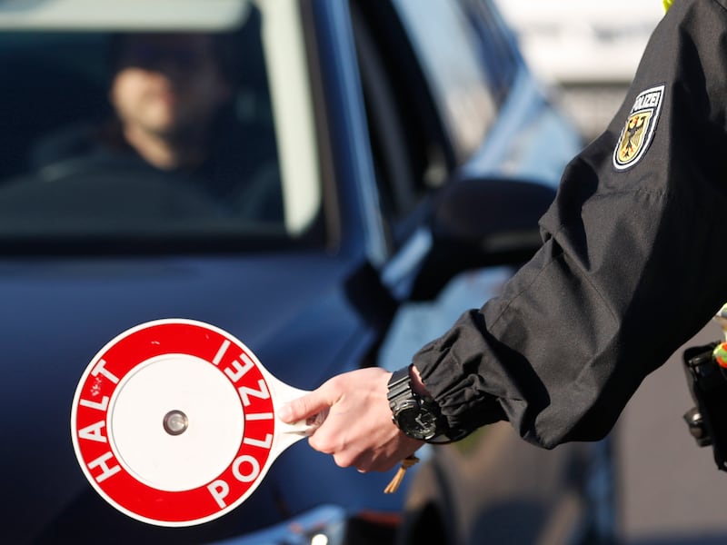 Svizzera, incidente per un pullman turistico. La polizia: “Morti e feriti”