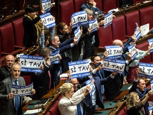 Tav, Tria prende tempo: "È presto per decidere"